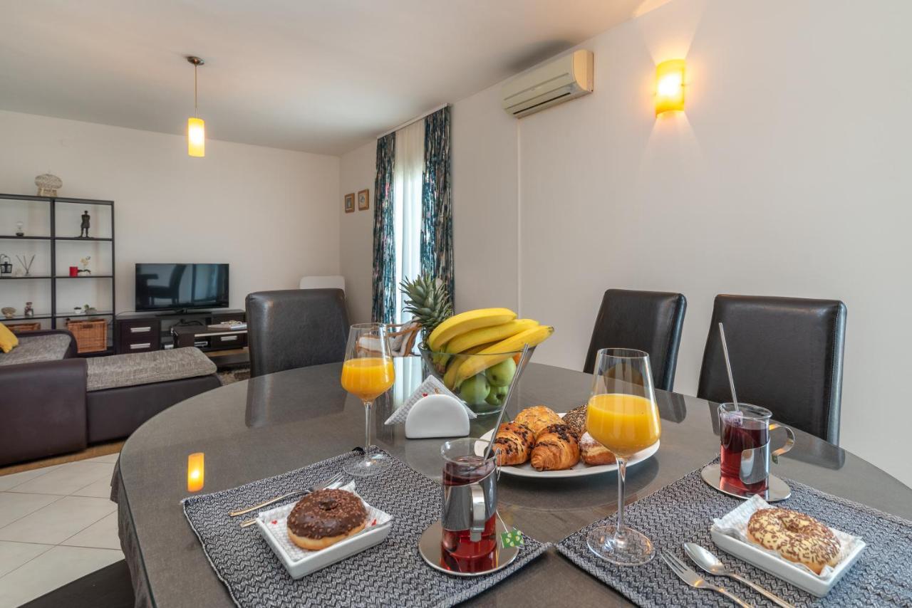 Apartments Bellezza โตรกีร์ ภายนอก รูปภาพ